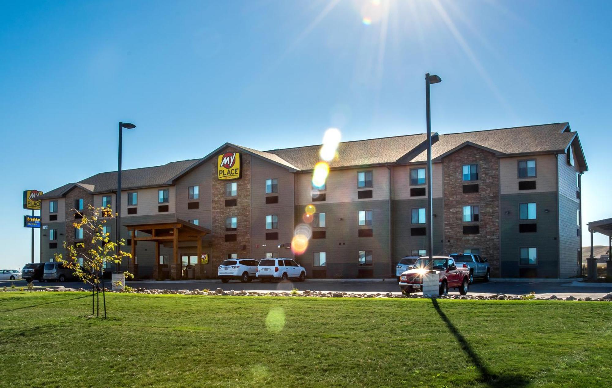 My Place Hotel Rapid City Bagian luar foto