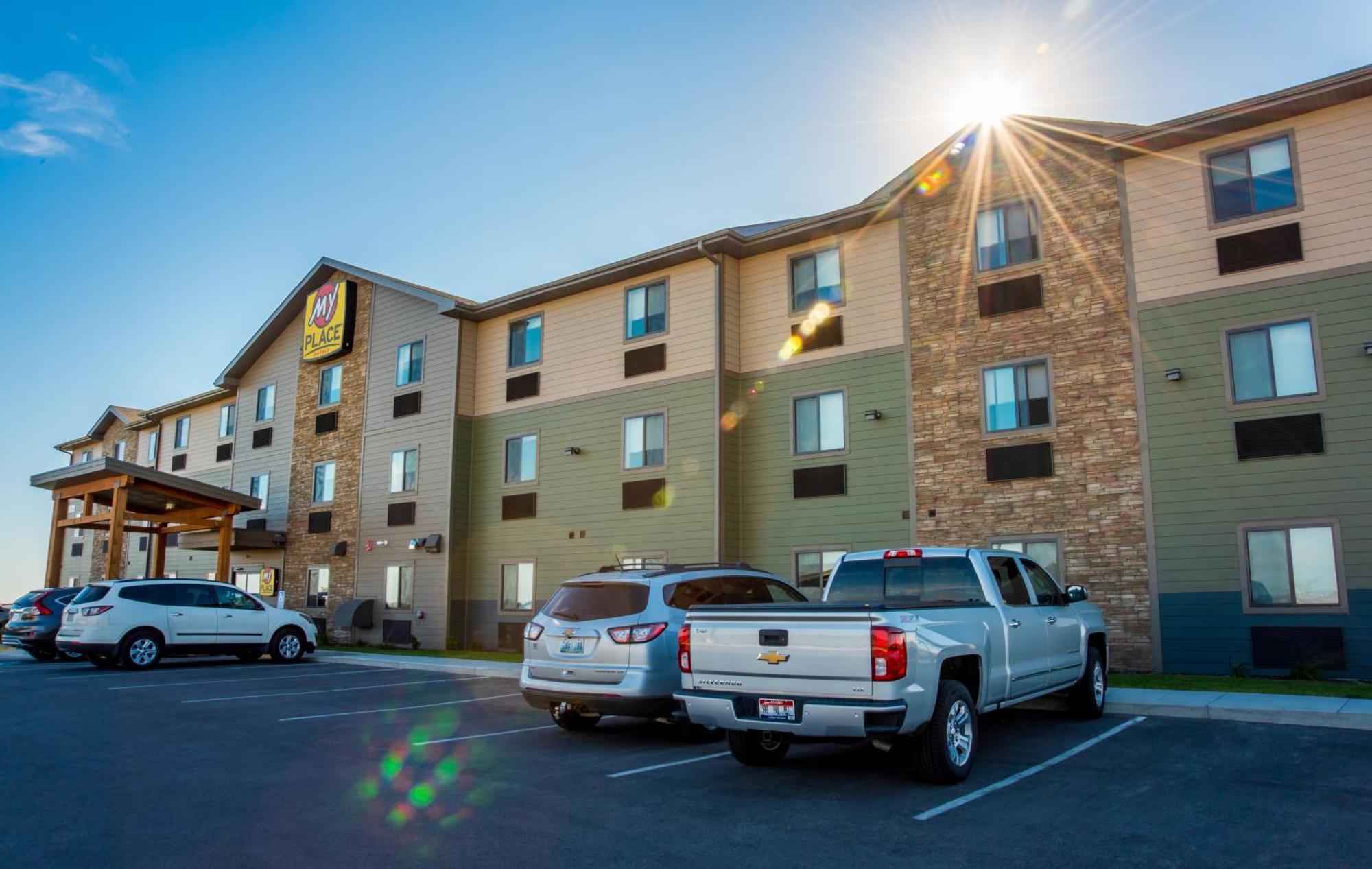 My Place Hotel Rapid City Bagian luar foto